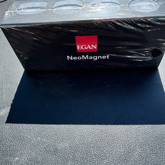 EGAN Visual Display Rare Earth Strong Magnets 7/8" Holds 20 Sheets Of Paper New - Picture 6 of 6